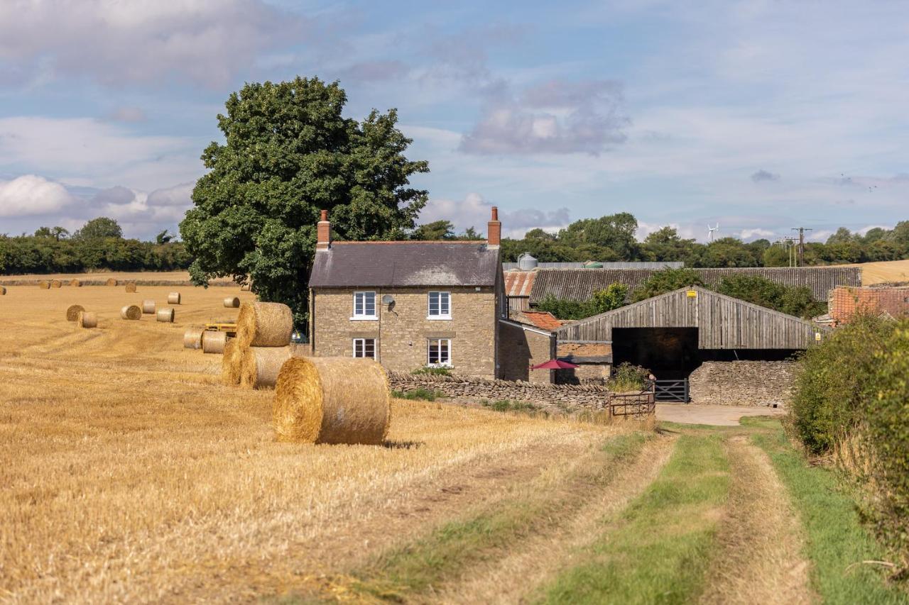 Luxury Farmhouse With Stunning Views And Hot Tub Ebberston Exteriér fotografie
