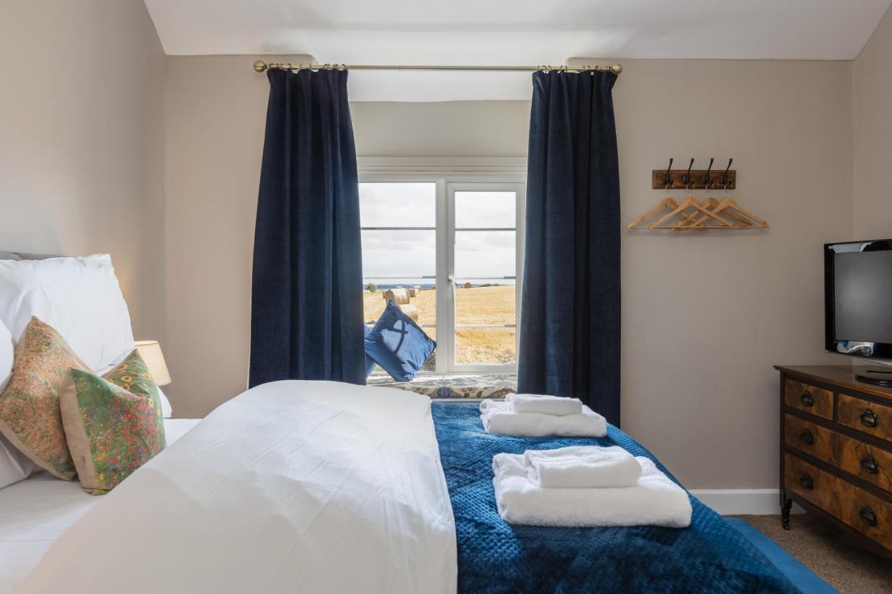 Luxury Farmhouse With Stunning Views And Hot Tub Ebberston Exteriér fotografie